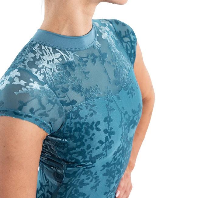 Capezio Rudi, ženski dres uz vrat Capezio Rudi, ženski dres uz vrat