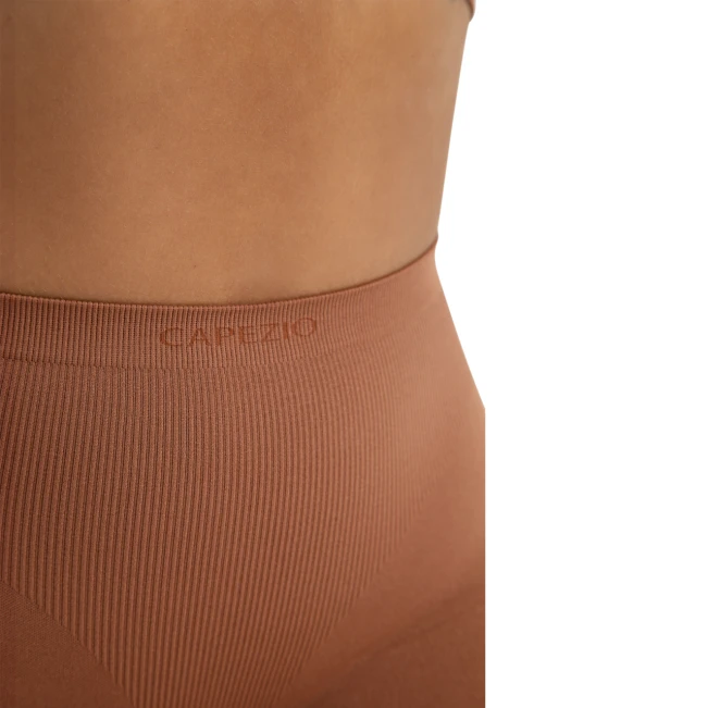 Capezio Seamless Short, bešavne donje kratke hlačice za dame Capezio Seamless Short, bešavne donje kratke hlačice za dame